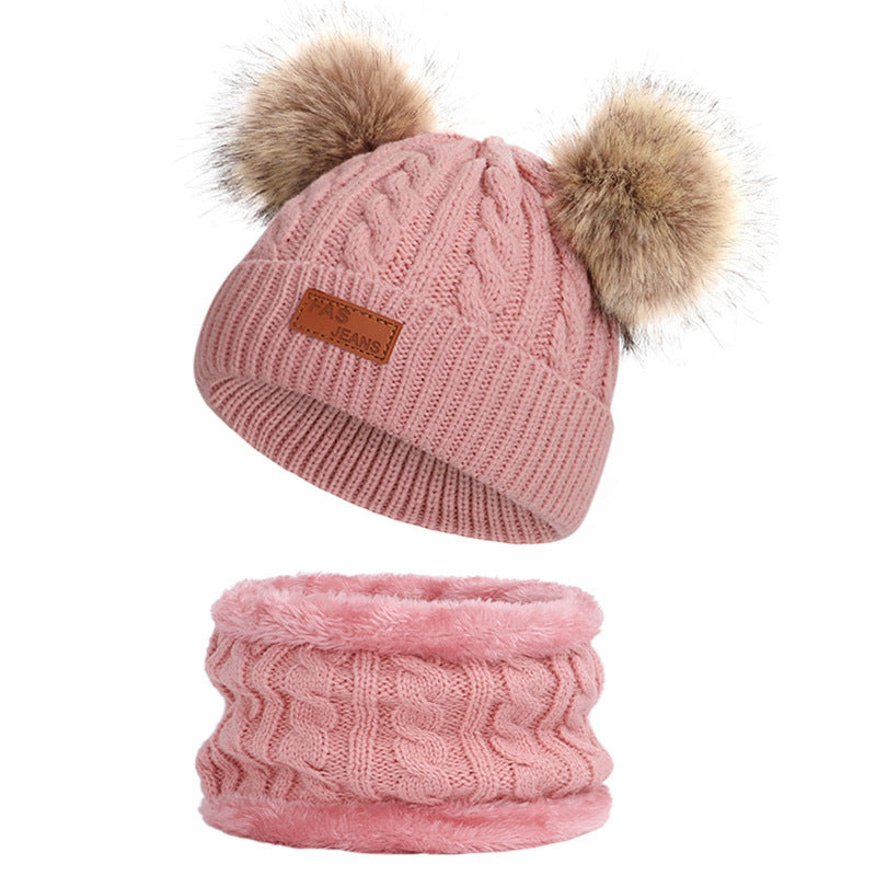 Cozy winter accessories for children