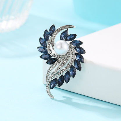 Elegant floral brooch pin for women