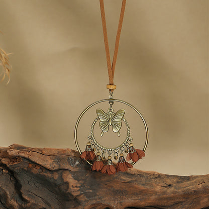 Close-up of floral pendant design image 2