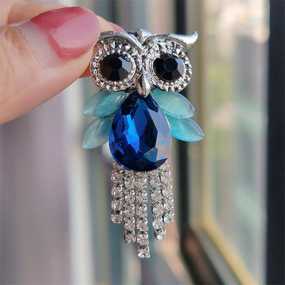 Alloy owl accessory for jackets and bags
