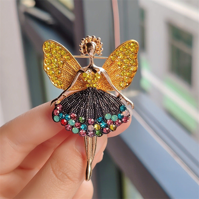 Charming ballet pin for fall fashion