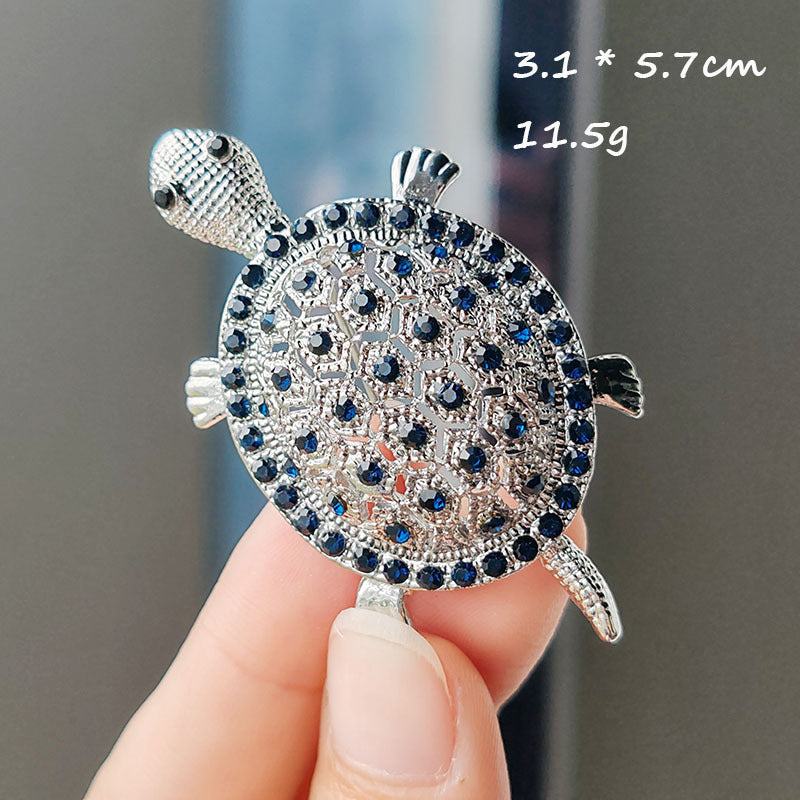 Charming turtle accessory for clothing