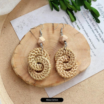 Eco-friendly lightweight ear accessories
