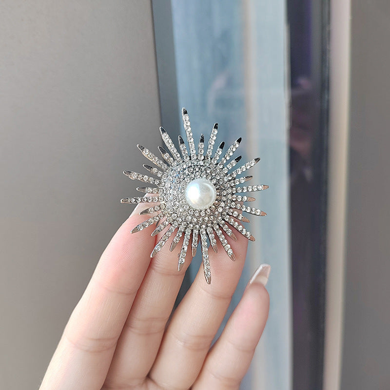 Elegant floral pin style for women