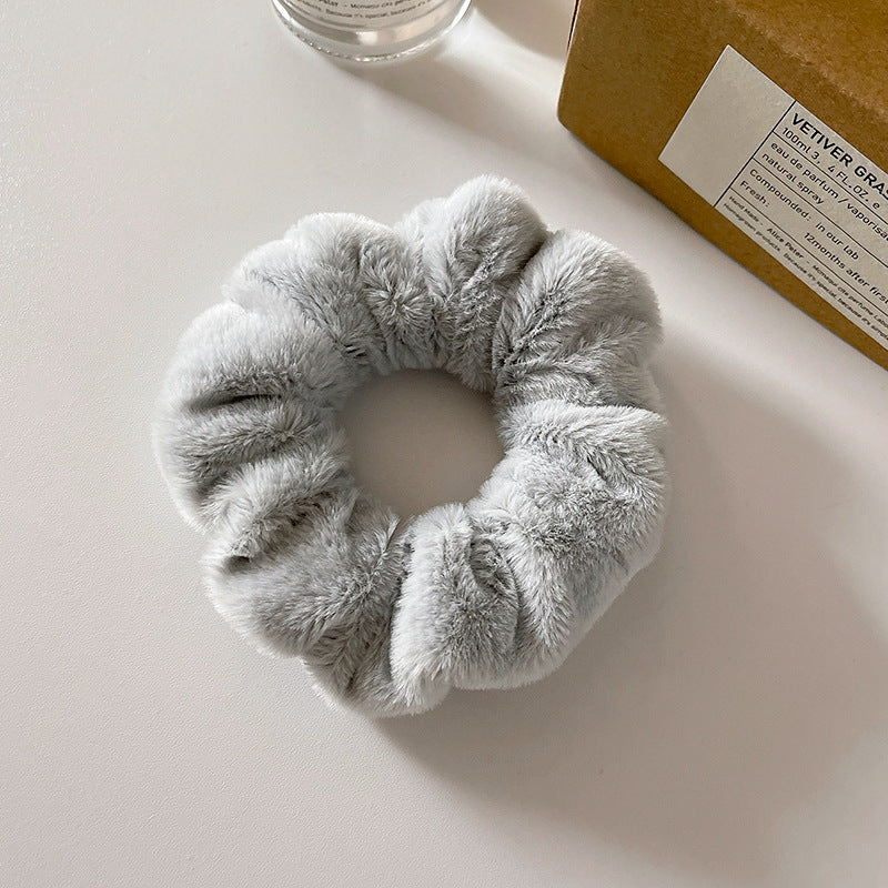Comfortable plush hair accessory for kids in white
