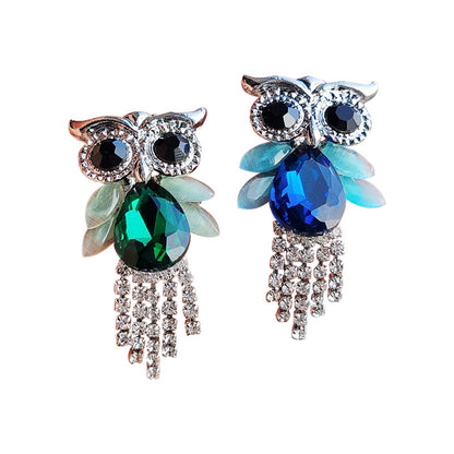 Stylish owl pin for fashion lovers
