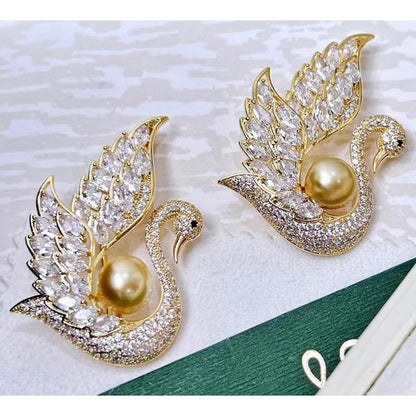 Elegant fashion brooch image 2