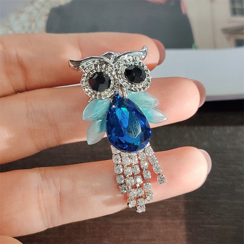 Unisex owl brooch for gifts and trends