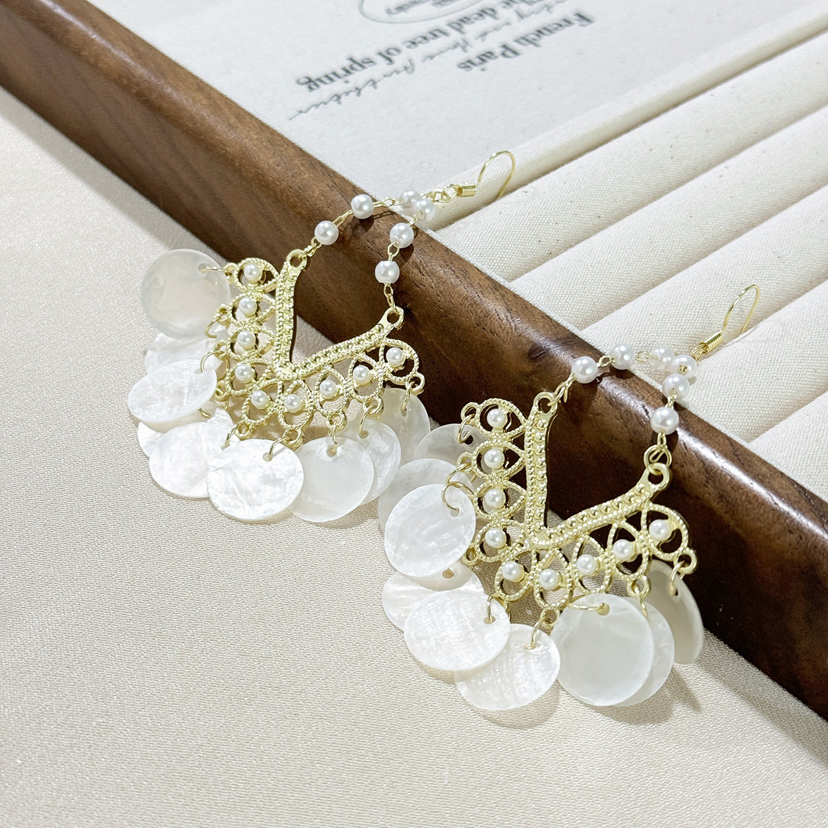 Chic Vintage Shell Tassel Earrings image 5