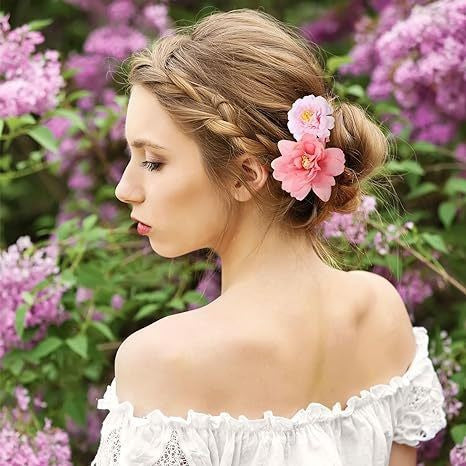 Elegant hair clip set on model image 7