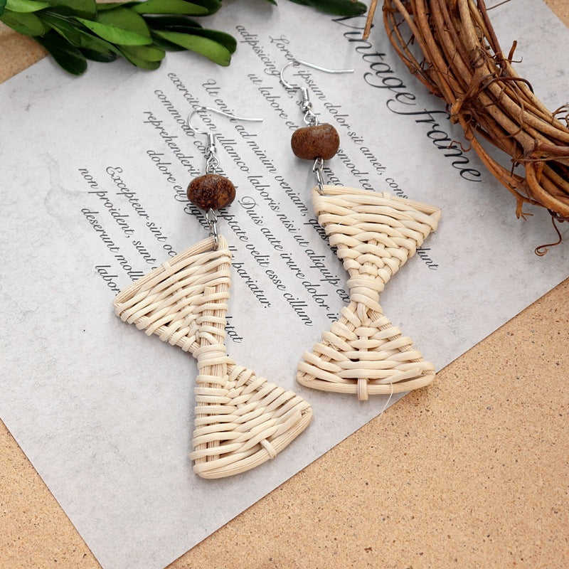 Versatile chic earrings for women