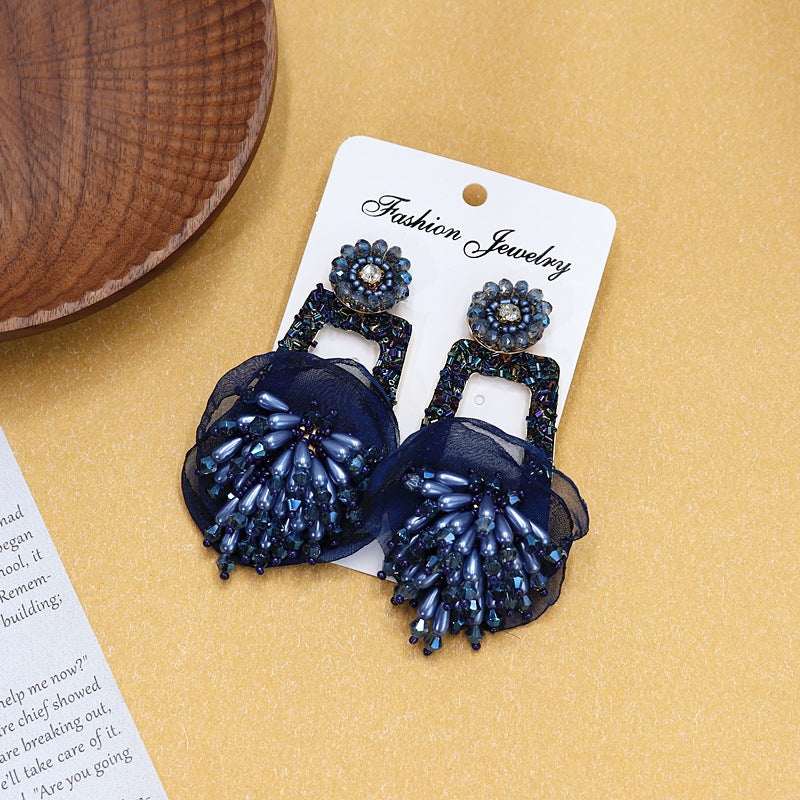 Fashionable earrings with tassels image 5