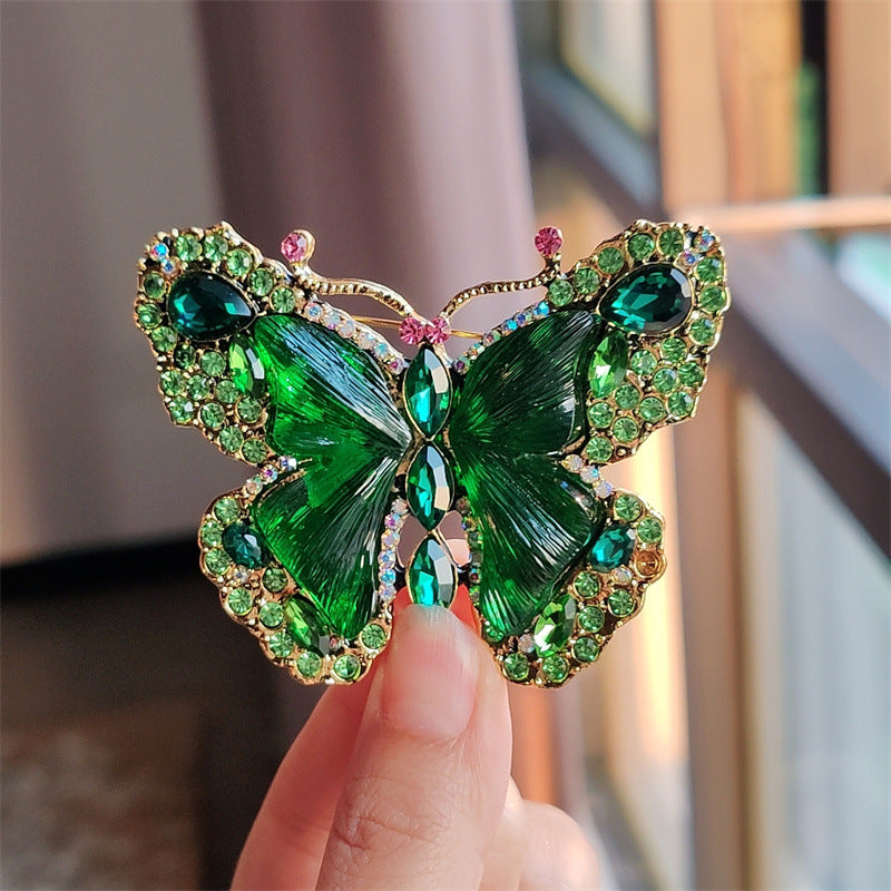 Fashion accessory brooch on coat