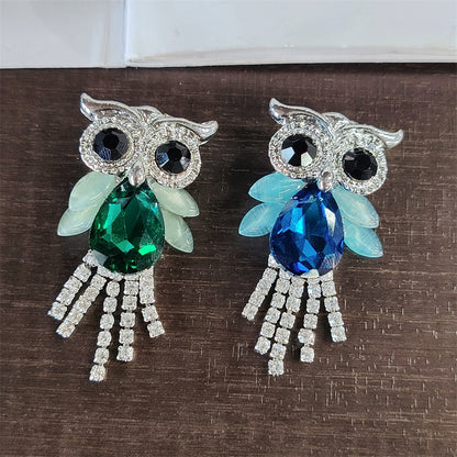 Alloy owl accessory for jackets and bags