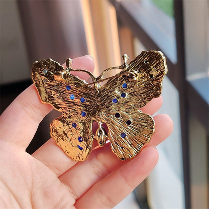 Trendy women's brooch featuring butterfly design