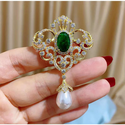 green zircon brooch floral design