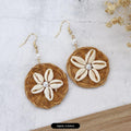 16 - Rattan Woven Seashell Flower