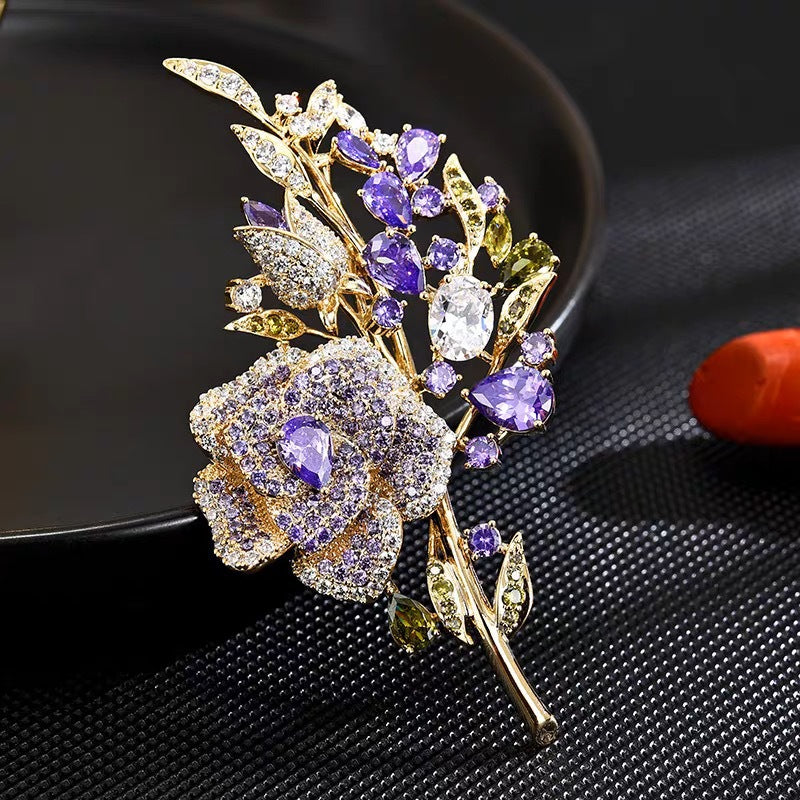 Alloy rhinestone rose bouquet brooch front view