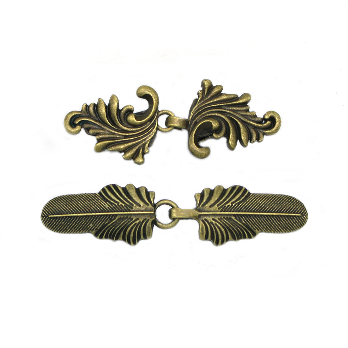 Elegant vintage scarf clip in antique silver