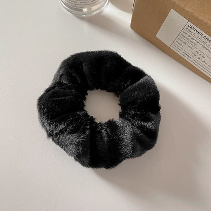 Comfortable plush hair accessory for kids in white