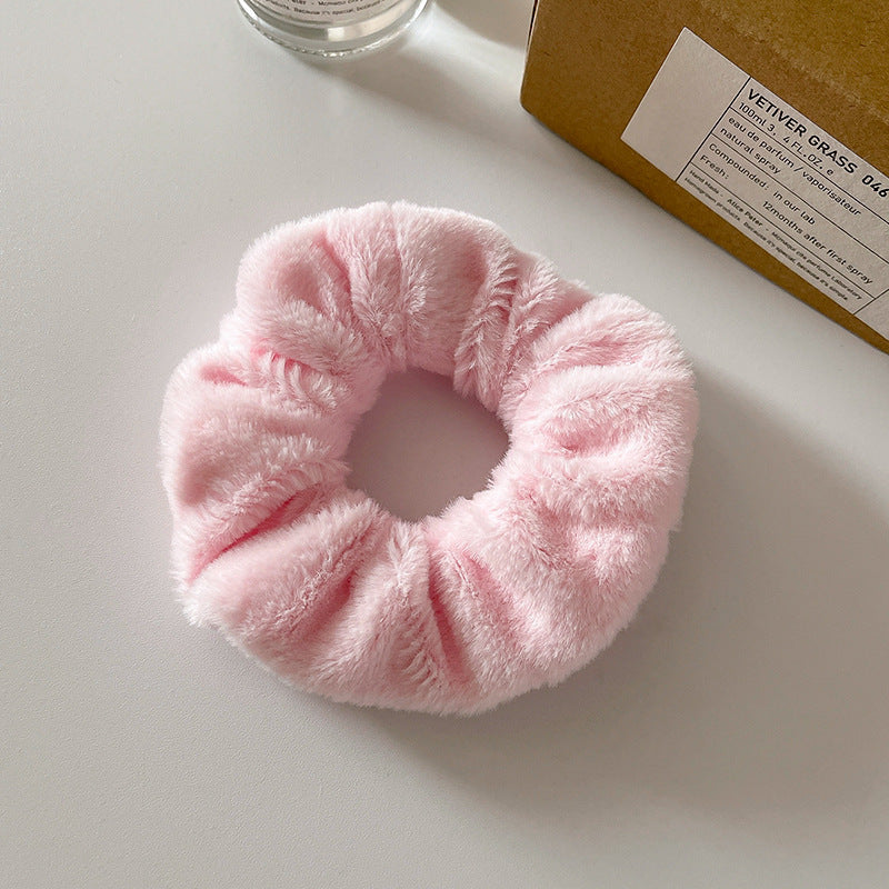 Winter-friendly hair band for children in beige