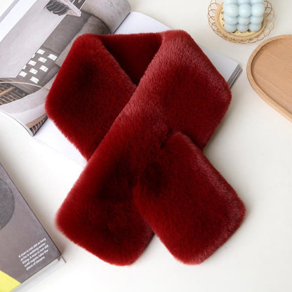 Double-sided winter scarf in casual settings