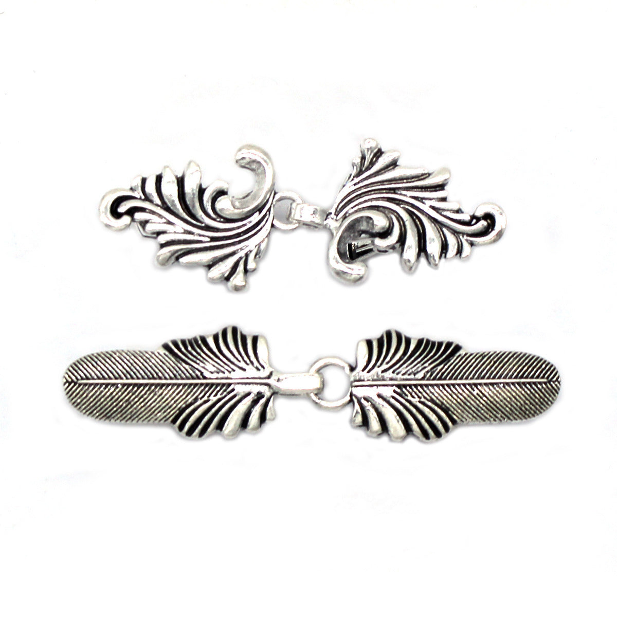 Floral design scarf clip in bronze color