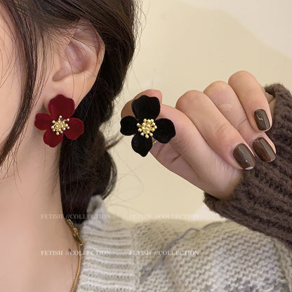 Elegant Floral Earrings with Velvet Finish