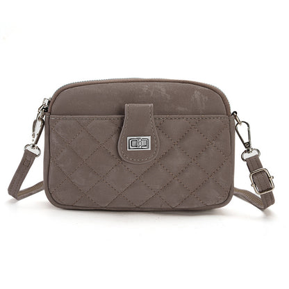 Close-up of bag details image 9