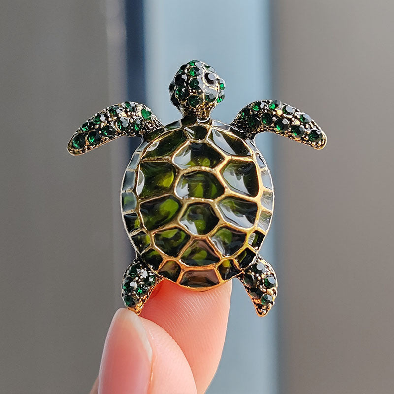 Alloy turtle pin in varied colors