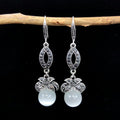 Flower Leaf with Pearl (White)