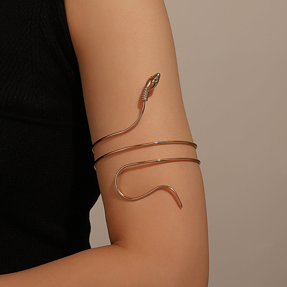 Glamorous alloy bracelet for women image 6