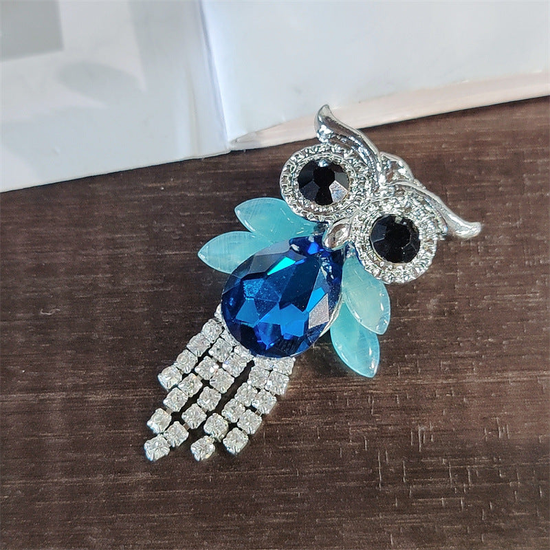 Stylish owl pin for fashion lovers