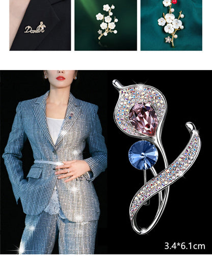 Elegant floral brooch pin for women