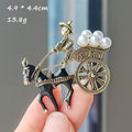 XZ0305-8 Carriage Pearl