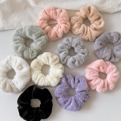 Comfortable plush hair accessory for kids in white