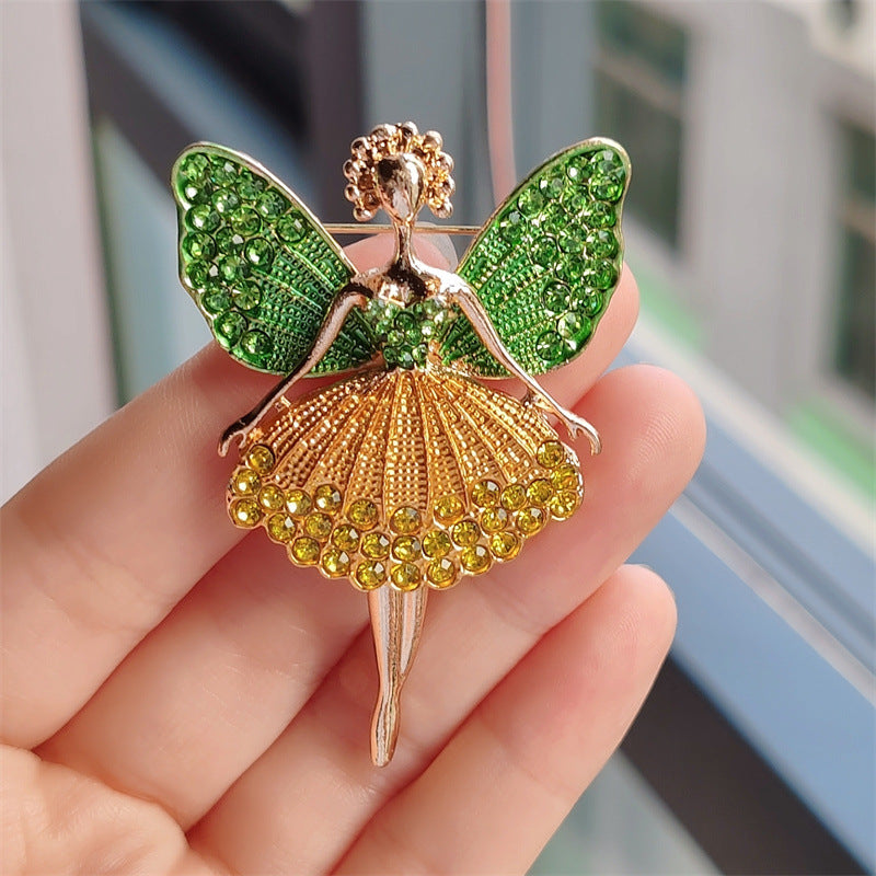 Fashion brooch in various colors
