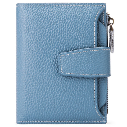 Compact women's wallet with zipper closure